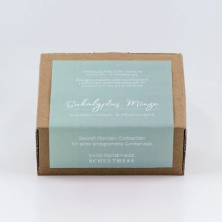 Teelicht mit belebend-frischem Duft nach Eukalyptus und Minze – handgemacht in der Schweiz, mit synthetischem Duft und Baumwolldocht.